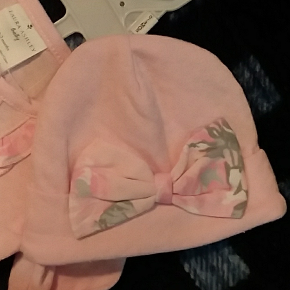 Baby Girl Outfit - Picture 2 of 5
